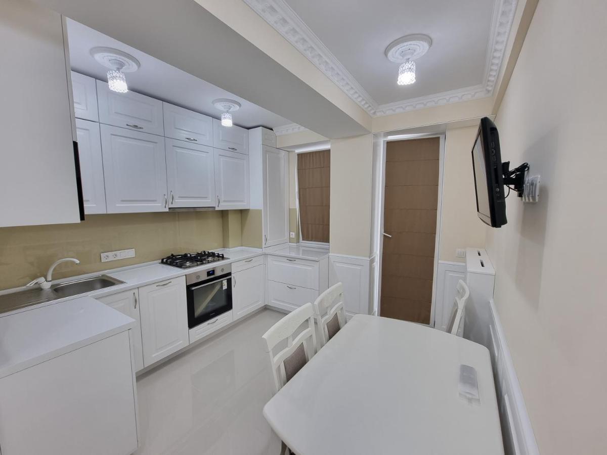 Tourist Grand Apartments Ultracentral تشيسيناو المظهر الخارجي الصورة