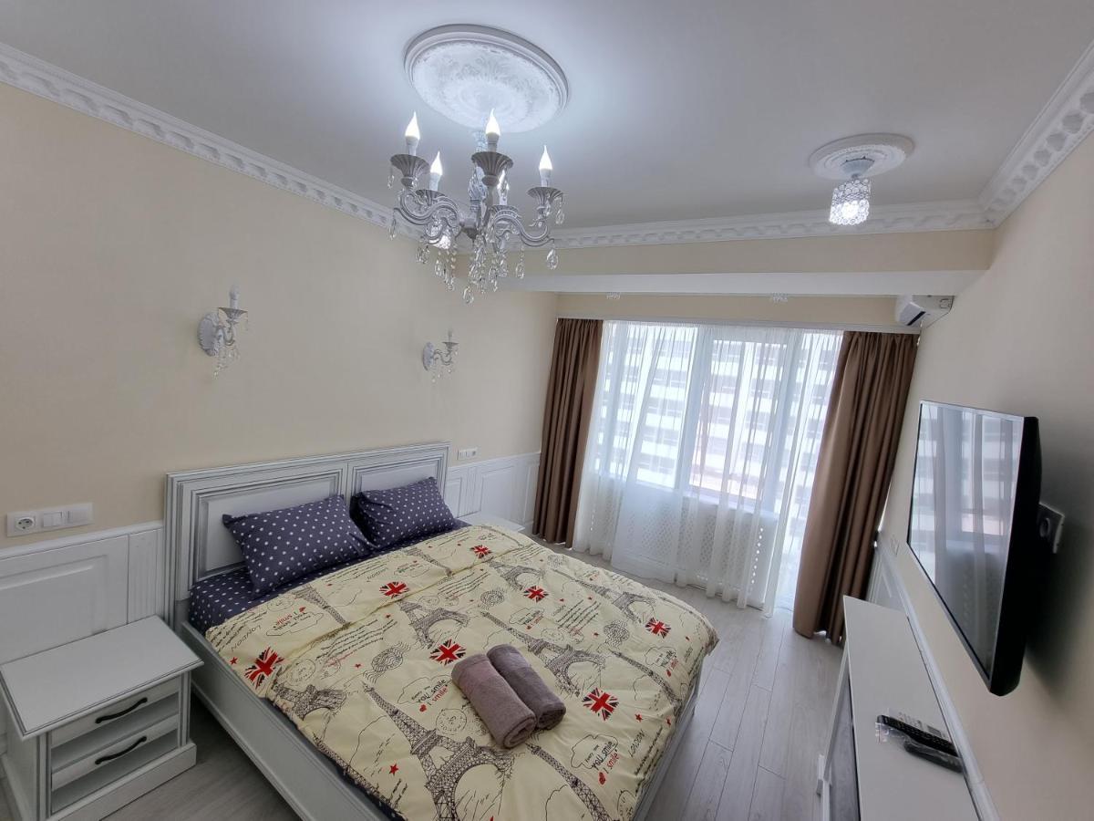 Tourist Grand Apartments Ultracentral تشيسيناو المظهر الخارجي الصورة