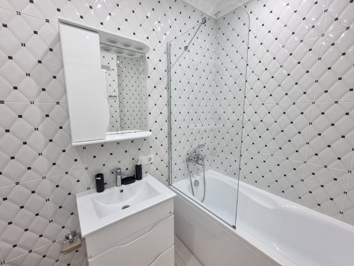 Tourist Grand Apartments Ultracentral تشيسيناو المظهر الخارجي الصورة