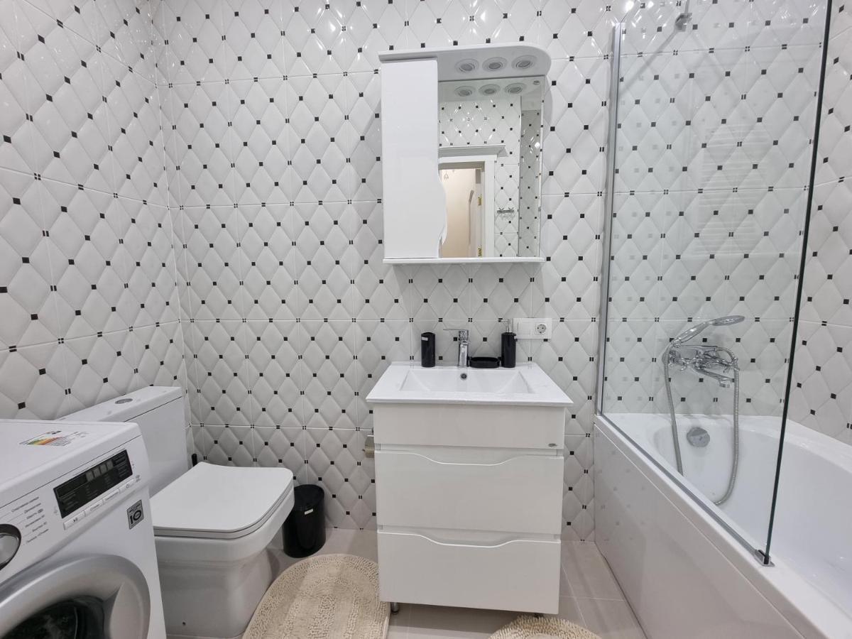 Tourist Grand Apartments Ultracentral تشيسيناو المظهر الخارجي الصورة