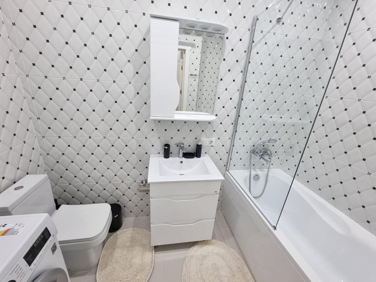Tourist Grand Apartments Ultracentral تشيسيناو المظهر الخارجي الصورة